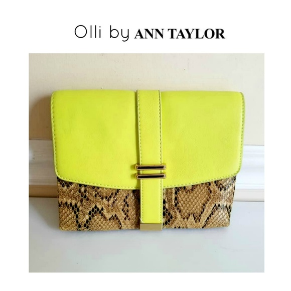 Olli by Ann Taylor Handbags - OLLI BY ANN TAYLOR LIME SNAKESKIN CLUTCH BAG EUC